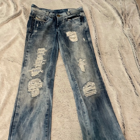 Cool Diesel Soozy jeans, destroyed wash - Picture 2 of 13